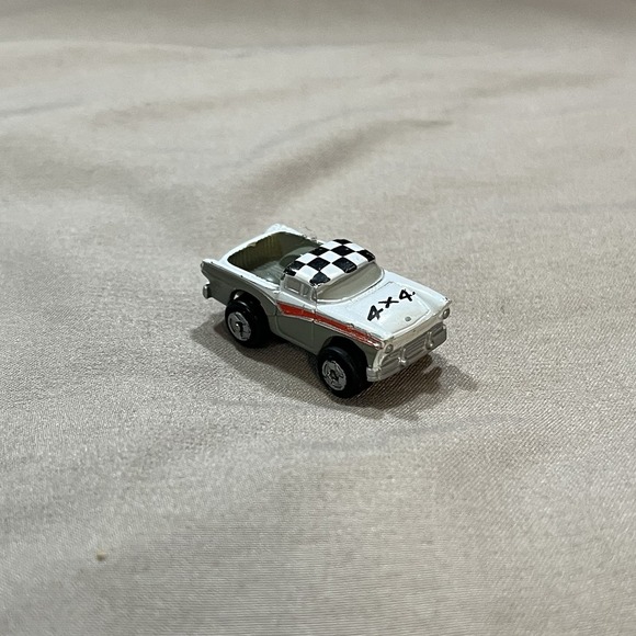 Vintage 1980s Micro Machines CORVETTE Lot Of 10, Ferrari, 1957 Chevy By GALOOB - Picture 8 of 11